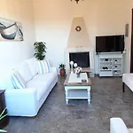 Kontis Apts Lejlighed