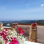 Kontis Apts Pelekas