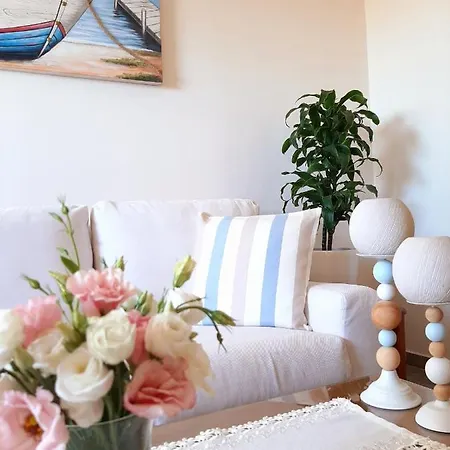 アパート Kontis Apts *