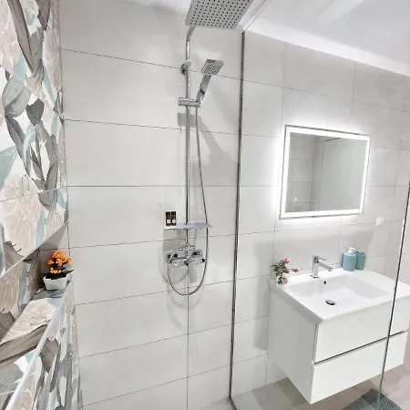 Kontis Apts * 펠레카스