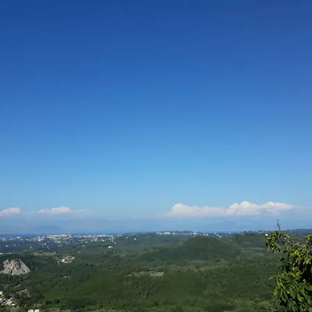 아파트 Kontis Apts *