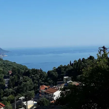 Kontis Apts Appartamento *