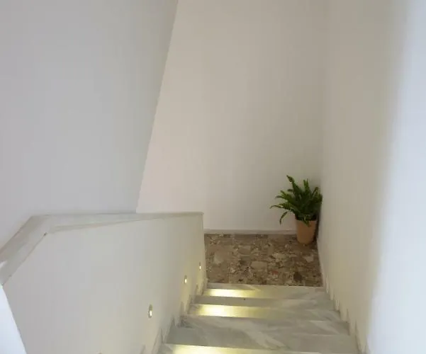 Kontis Apts