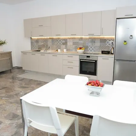 Kontis Apts Apartament Pelekas